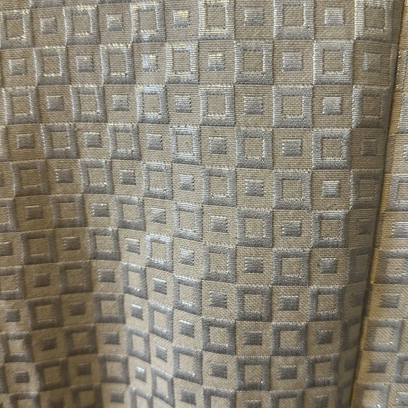 Banana republic Lovely cream dress with metallic sheen to it. NWTs size 6 - Picture 6 of 6